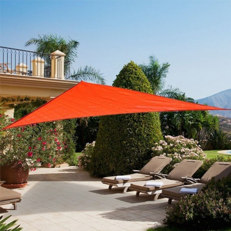 Stínící plachta proti slunci 6 x 6 x 6 m HDPE | cihlová červená